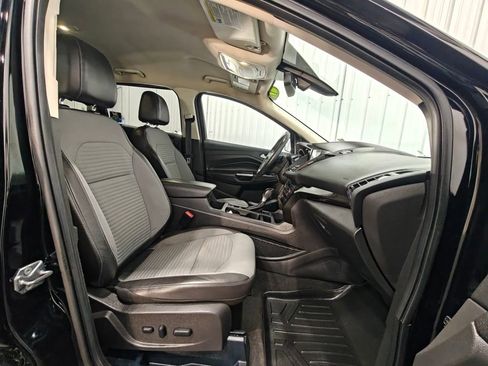 Used 2017 Ford Escape Titanium AWD/4WD image 23
