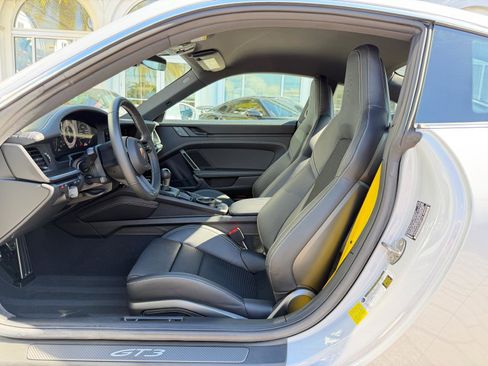 Used 2026 Porsche 911 GT3 RWD image 35