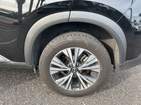 Used 2023 Nissan Rogue SV image 12