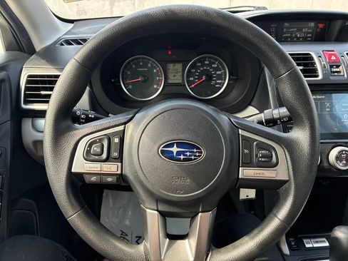 Used 2018 Subaru Forester 2.5i Premium w/ All-Weather Package AWD/4WD image 21
