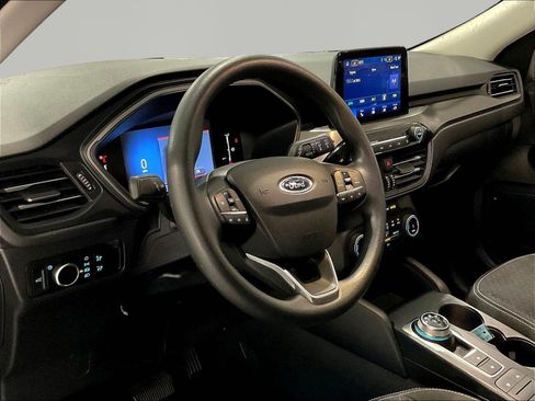 Used 2025 Ford Escape Active FWD image 16