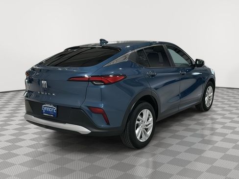 Used 2024 Buick Envista Preferred w/ Convenience I Package image 5