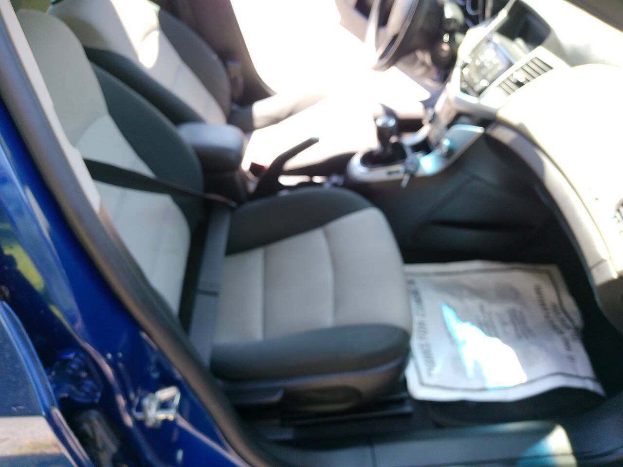 Used 2012 Chevrolet Cruze LS FWD image 20