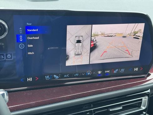 New 2026 Chevrolet Traverse RS image 18