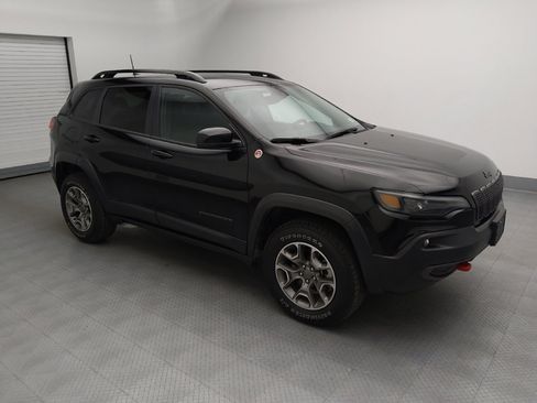 Used 2022 Jeep Cherokee Trailhawk w/ Premium Leather Package AWD/4WD image 11