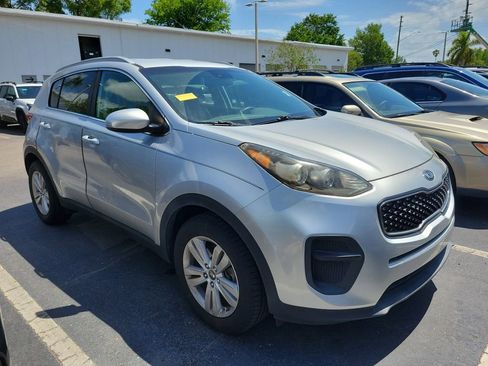Used 2017 Kia Sportage LX w/ LX Popular Package image 2