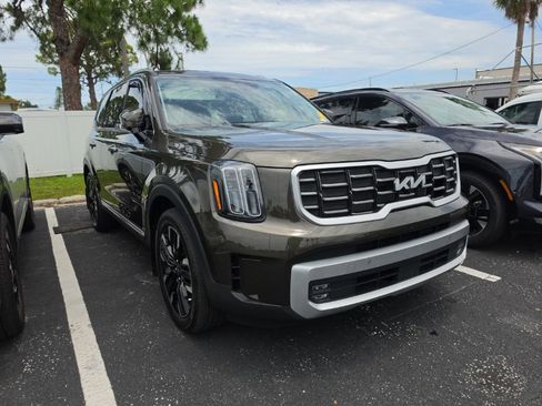 Certified 2024 Kia Telluride SX Prestige w/ Towing Package AWD/4WD image 3