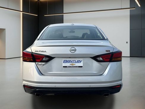 Used 2024 Nissan Altima 2.5 SR FWD image 5