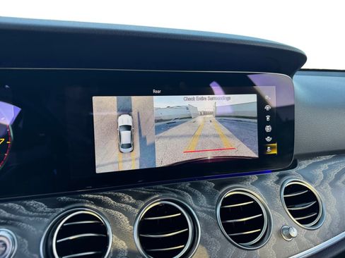 Used 2021 Mercedes-Benz E 350 Sedan image 13