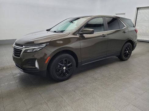 Used 2023 Chevrolet Equinox LT w/ LPO, Floor Liner Package image 2