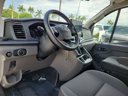 Used 2024 Ford Transit 350 XLT RWD image 8