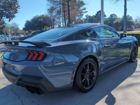 Used 2024 Ford Mustang Dark Horse image 10