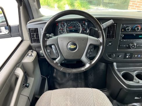 Used 2023 Chevrolet Express 2500 w/ Driver Convenience Package RWD image 12