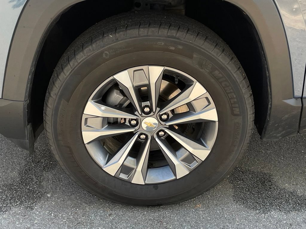 Used 2025 Chevrolet Equinox LT AWD/4WD image 32