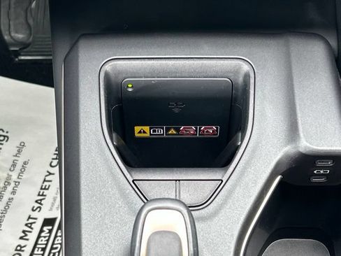 Used 2023 Toyota Crown AWD/4WD image 57