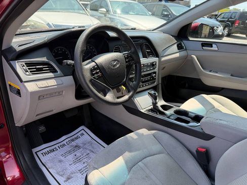 Used 2016 Hyundai Sonata SE FWD image 15