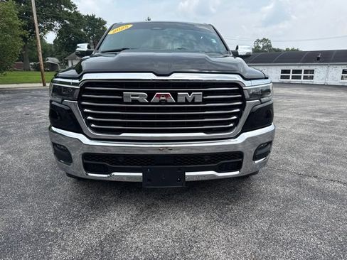 Used 2025 RAM 1500 Laramie AWD/4WD image 9