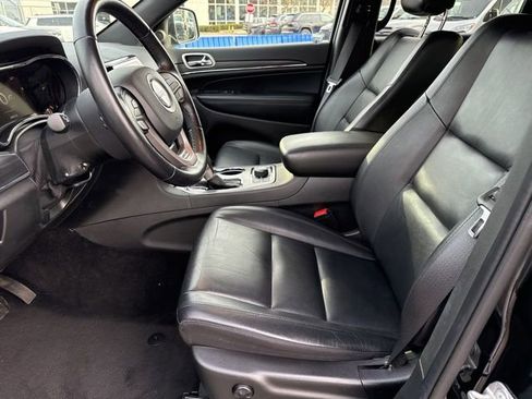 Used 2021 Jeep Grand Cherokee Limited image 22