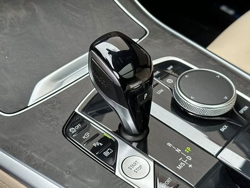 Used 2022 BMW X5 xDrive45e w/ Climate Comfort Package image 24