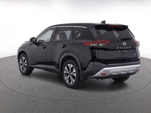 Used 2022 Nissan Rogue SV FWD image 3