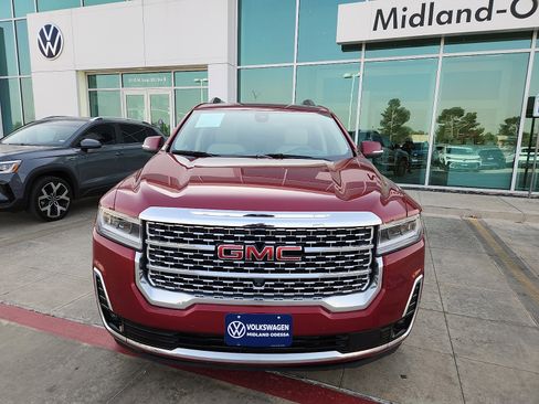 Used 2020 GMC Acadia Denali w/ Denali Ultimate Package image 2