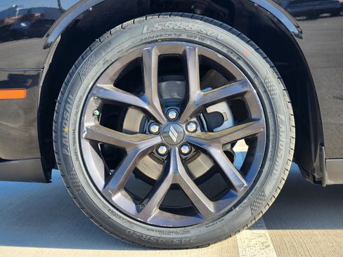 Used 2023 Dodge Challenger SXT w/ Blacktop Package image 11