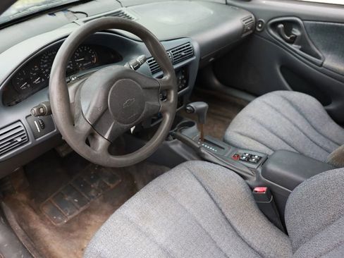 Used 2005 Chevrolet Cavalier Sedan w/ Preferred Equipment Group FWD image 13