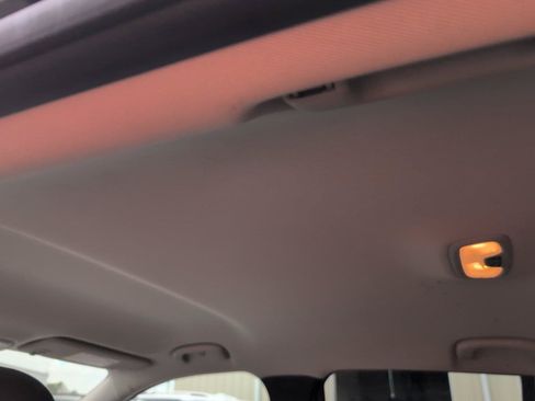 Used 2024 Chevrolet Trax LT FWD image 31