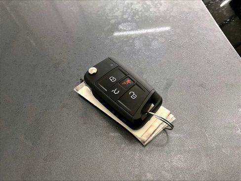 Used 2021 Volkswagen Jetta S image 9