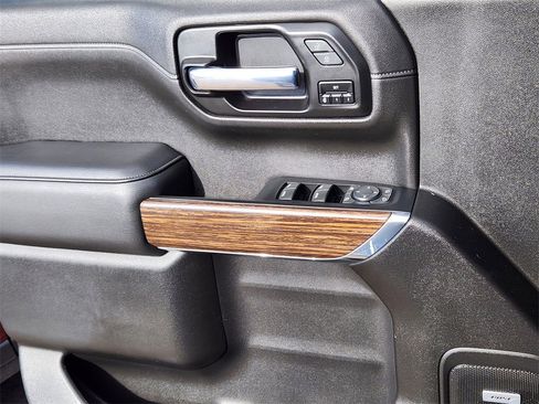 Used 2021 Chevrolet Silverado 1500 High Country w/ Safety Package II image 6