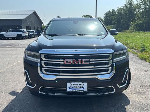 Used 2023 GMC Acadia SLT w/ LPO, Floor Liner Package AWD/4WD image 2