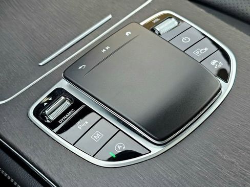 Used 2021 Mercedes-Benz GLC 300 GLC 300 image 35