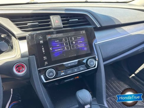 Used 2018 Honda Civic EX image 8