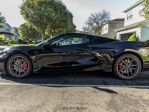 Used 2023 Chevrolet Corvette Stingray Coupe w/ Z51 Performance Package RWD image 3