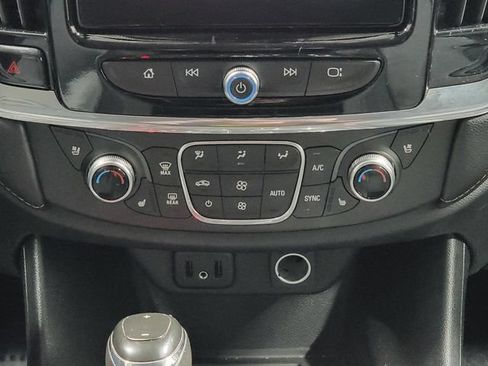 Used 2019 Chevrolet Traverse Premier AWD/4WD image 21
