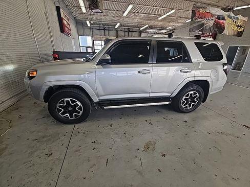 Used 2017 Toyota 4Runner SR5 image 14