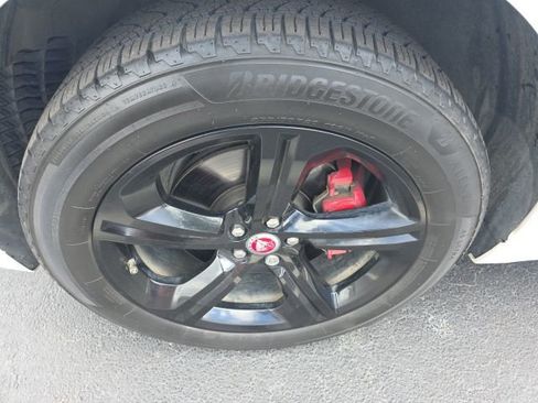 Used 2017 Jaguar F-PACE S image 15