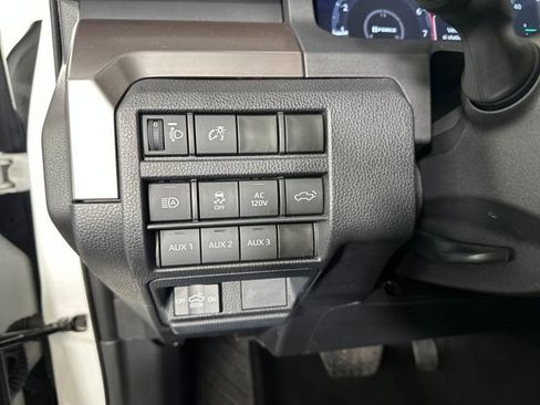 Used 2024 Toyota Tacoma TRD Off-Road image 19