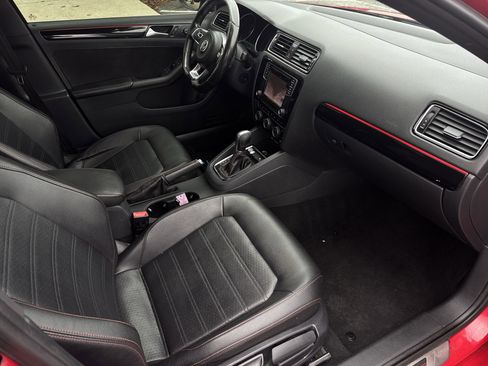 Used 2016 Volkswagen Jetta GLI SEL image 30