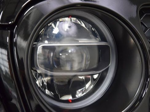 Used 2021 Jeep Gladiator Overland w/ Popular Equipment Package image 12