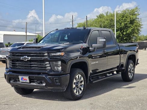Certified 2026 Chevrolet Silverado 2500 Custom w/ Custom Value Package AWD/4WD image 7