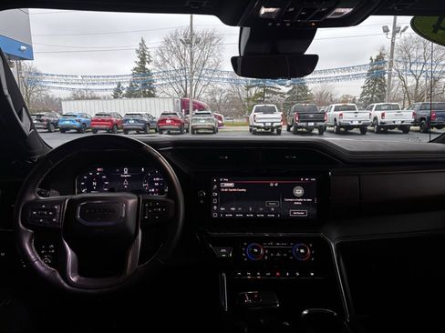 Used 2024 GMC Sierra 1500 Denali Ultimate image 32