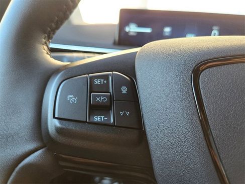 Used 2025 Ford Mustang Mach-E Select w/ Comfort Package Lite image 18