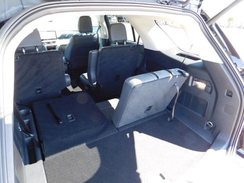 Used 2026 Ford Explorer Active w/ Active Comfort Package RWD image 12