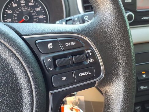 Used 2019 Kia Sportage LX image 32