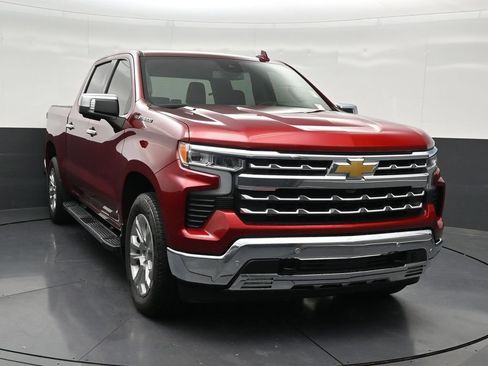 Used 2024 Chevrolet Silverado 1500 LTZ RWD image 8