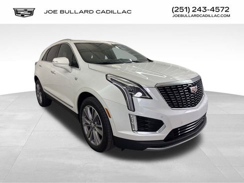 Used 2025 Cadillac XT5 Premium Luxury image 1