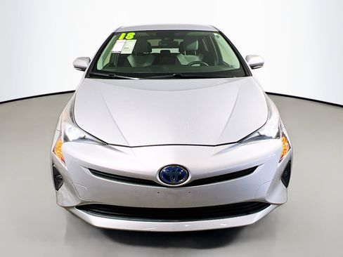Used 2018 Toyota Prius Two image 11