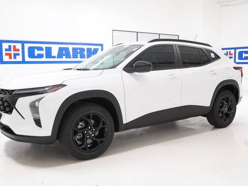New 2026 Chevrolet Trax LT FWD image 10