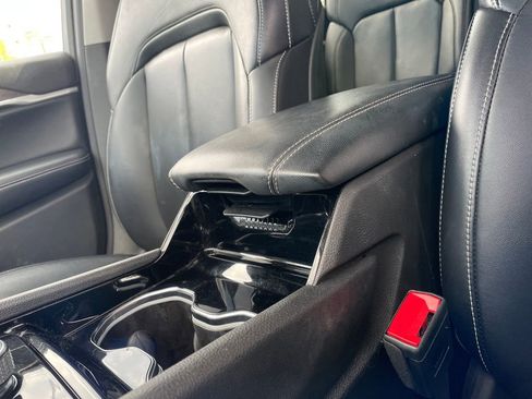 Used 2023 Jeep Grand Cherokee L Limited image 26